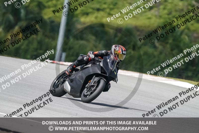 Sepang;event digital images;motorbikes;no limits;peter wileman photography;trackday;trackday digital images